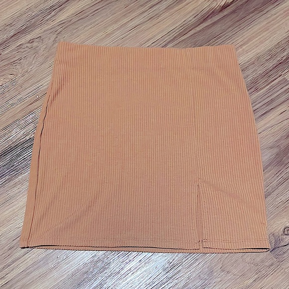 slit skirt & tank top matching set - Picture 4 of 4